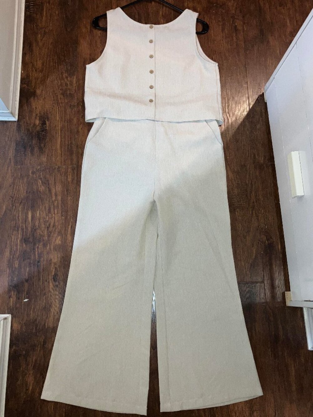 Cream 2 Piece Set Wide Leg Pants Button Front Sleeveless Top Medium NWOT